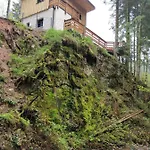 Chalet Le Refuge Perché Du Saut De La Bourrique, Spa, Terrain Clôturé, Bordure De Forêt *