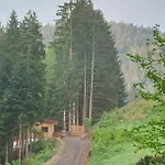 Chalet Le Refuge Perché Du Saut De La Bourrique, Spa, Terrain Clôturé, Bordure De Forêt