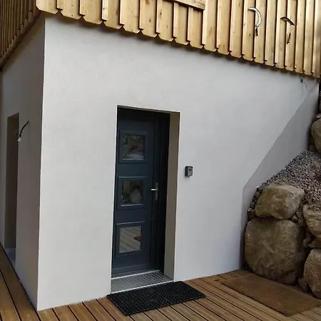 Le Refuge Perche Du Saut De La Bourrique, Spa, Terrain Cloture, Bordure De Foret *