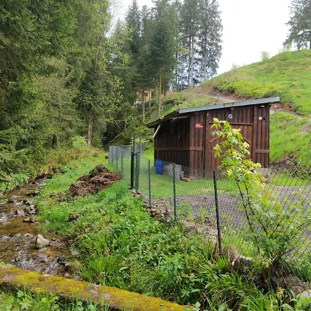 Le Refuge Perche Du Saut De La Bourrique Spa, Terrain Cloture בקתה