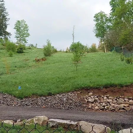 Le Refuge Perche Du Saut De La Bourrique, Spa, Terrain Cloture, Bordure De Foret
