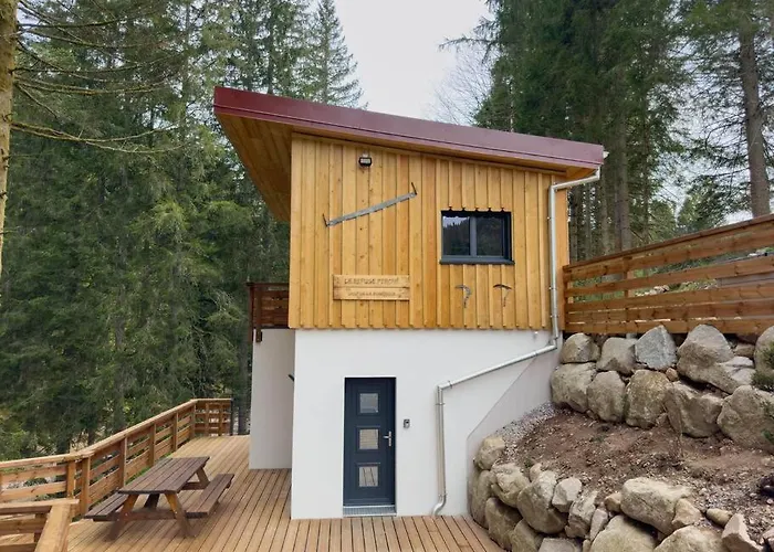 Le Refuge Perche Du Saut De La Bourrique, Spa, Terrain Cloture, Bordure De Foret * Жерарме