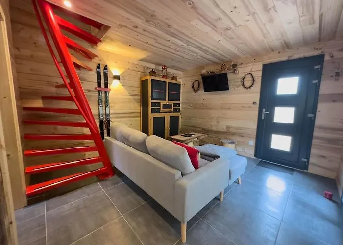 Le Refuge Perche Du Saut De La Bourrique, Spa, Terrain Cloture, Bordure De Foret Chalet