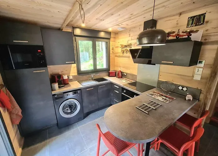 Chalet Le Refuge Perche Du Saut De La Bourrique, Spa, Terrain Cloture, Bordure De Foret *