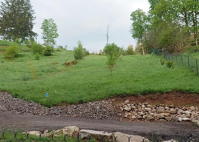 Le Refuge Perche Du Saut De La Bourrique, Spa, Terrain Cloture, Bordure De Foret